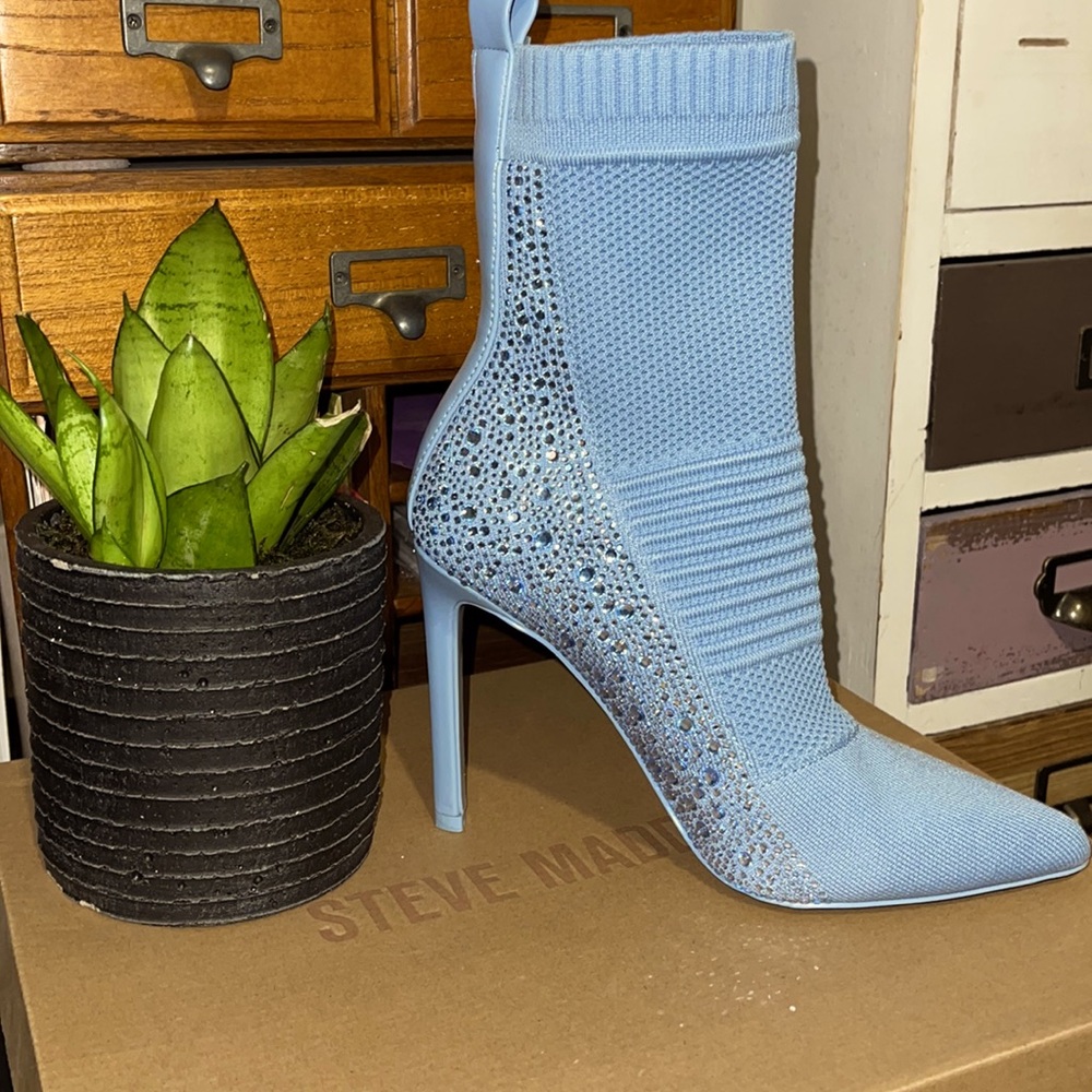 Maxwelle Blue Booties